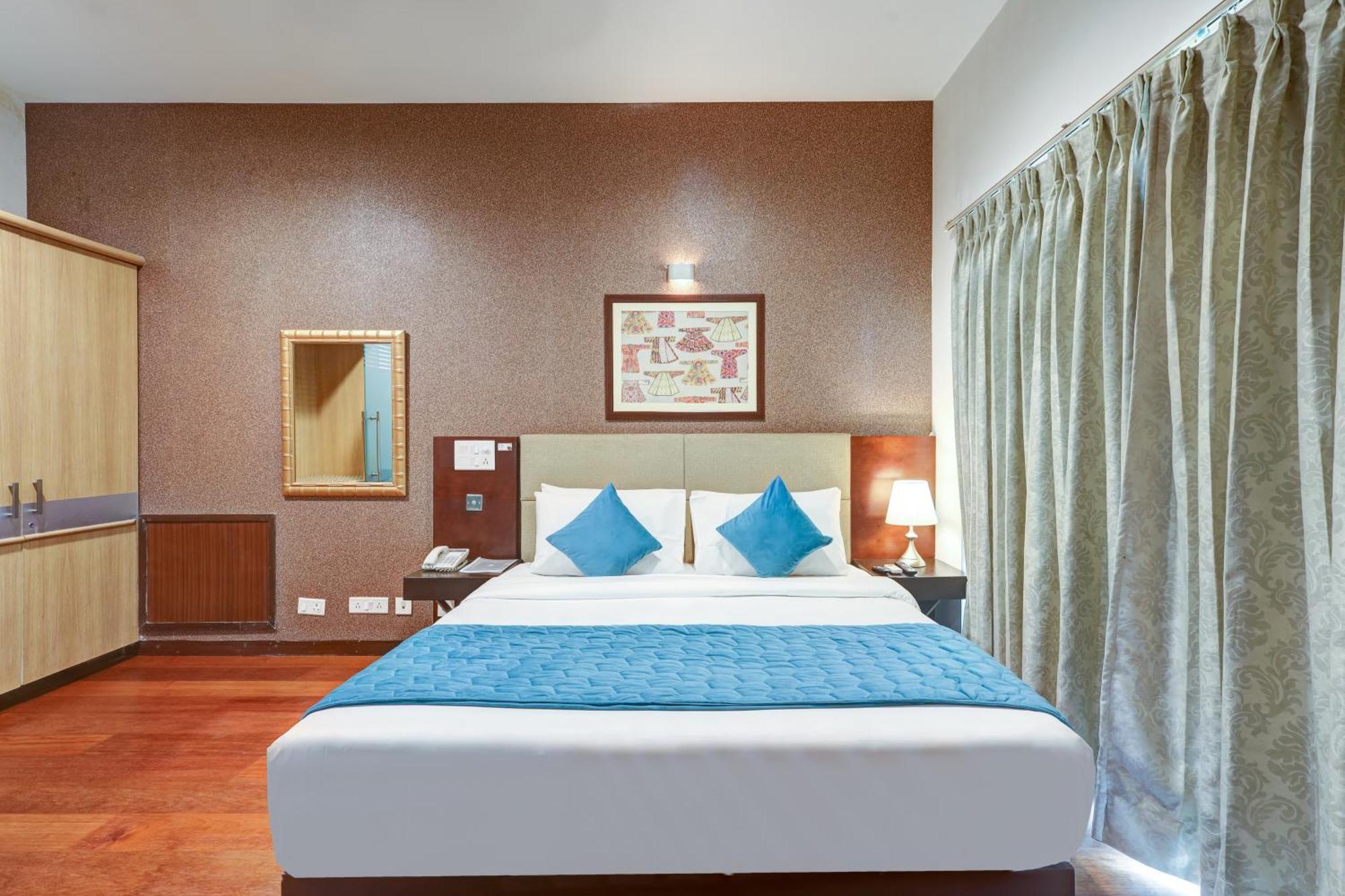 Hotel 91 Golf Course Road Gurgáon Kültér fotó