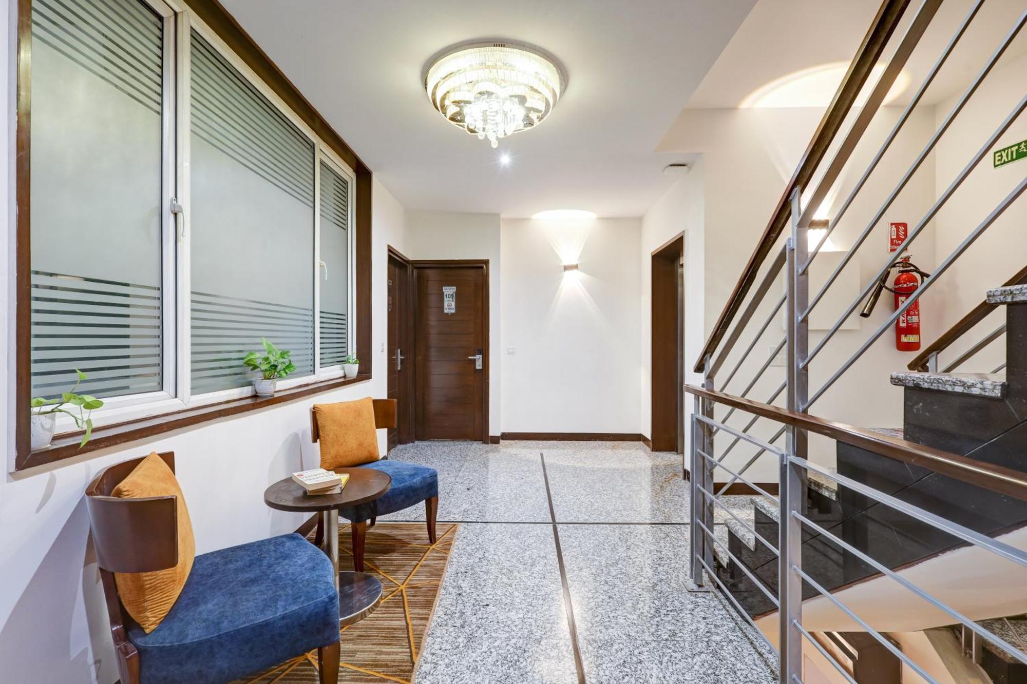 Hotel 91 Golf Course Road Gurgáon Kültér fotó