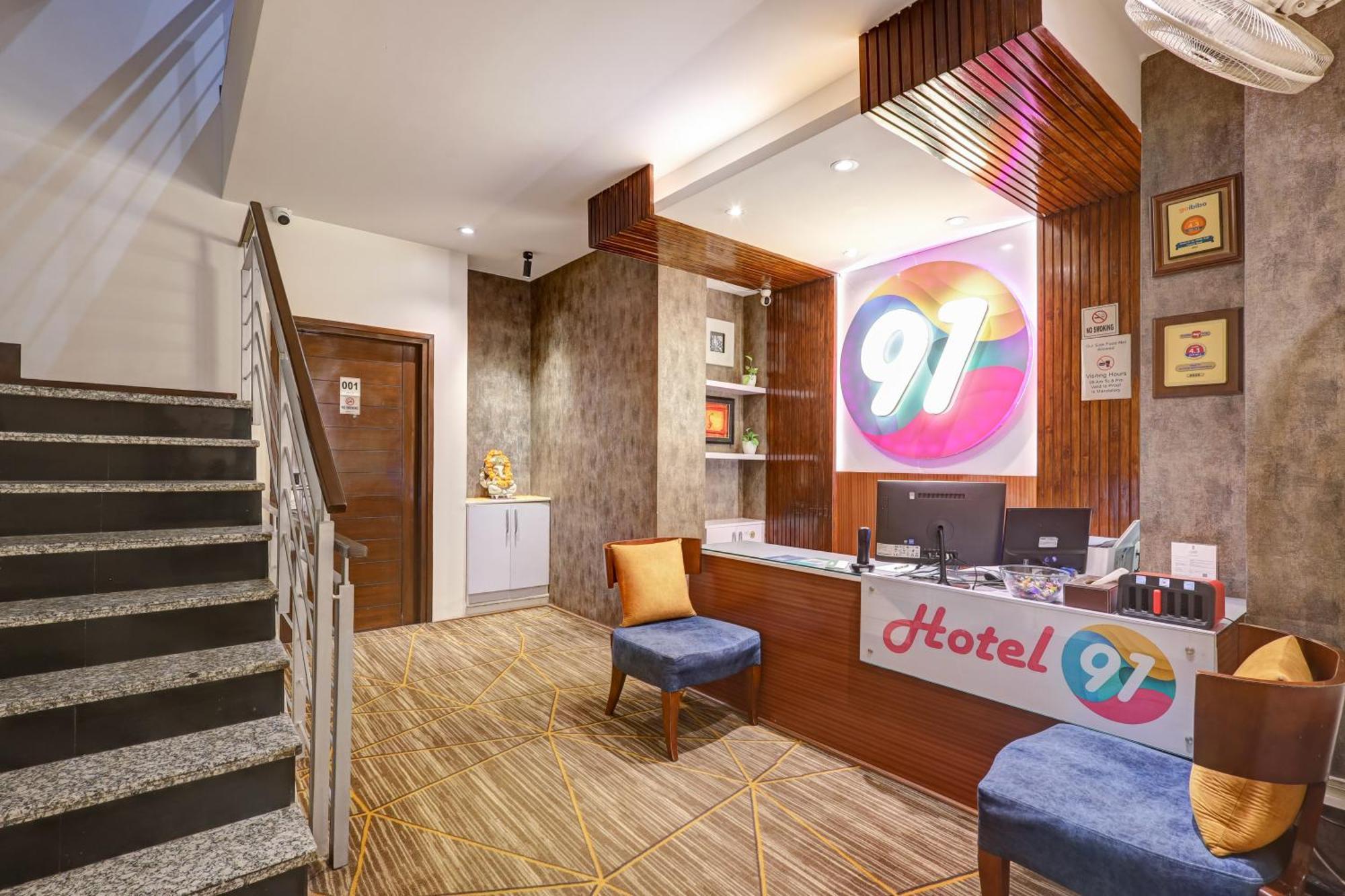 Hotel 91 Golf Course Road Gurgáon Kültér fotó