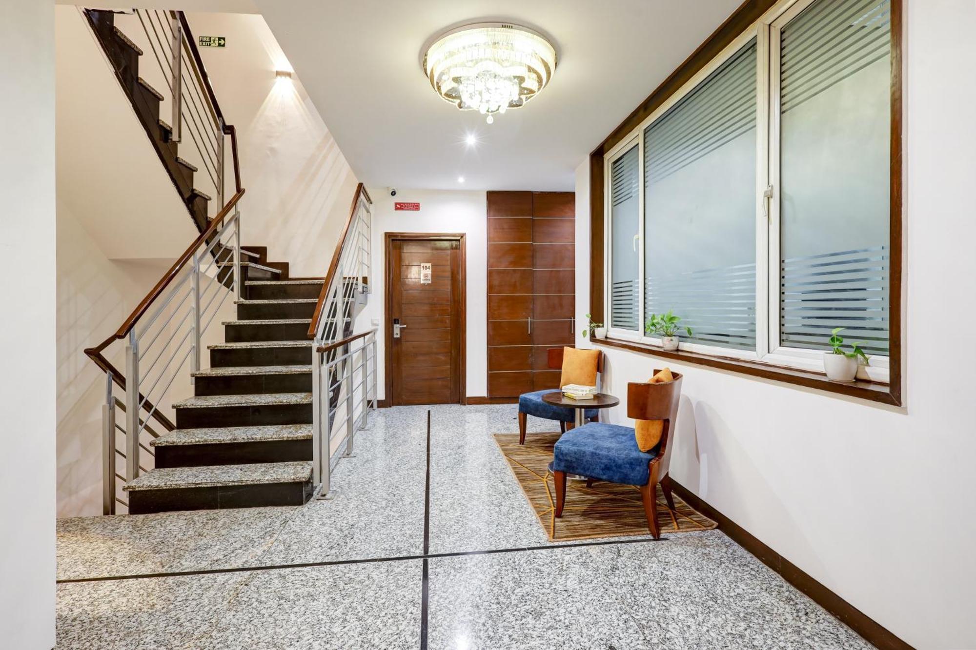 Hotel 91 Golf Course Road Gurgáon Kültér fotó